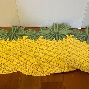 Tropical fruit  pineapple table placemats set of 4 summer 17x13” new